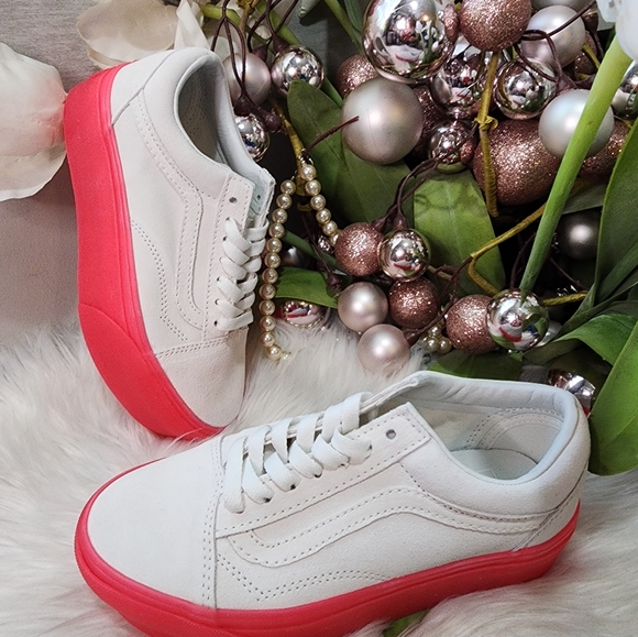 Vans UA Stackform sneakers in white with pink gum sole size5.5 new - Picture 2 of 10